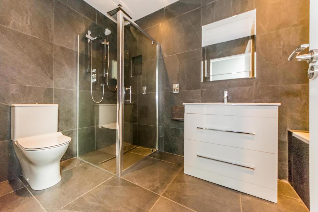 River Views,Kinsale, Hosted By Exquisite Holiday Homes, Sleeps 26 Cork Exterior photo